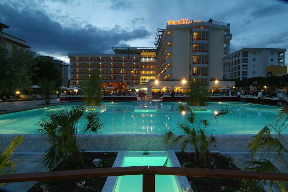 Bibione Palace Hotel Εξωτερικό φωτογραφία